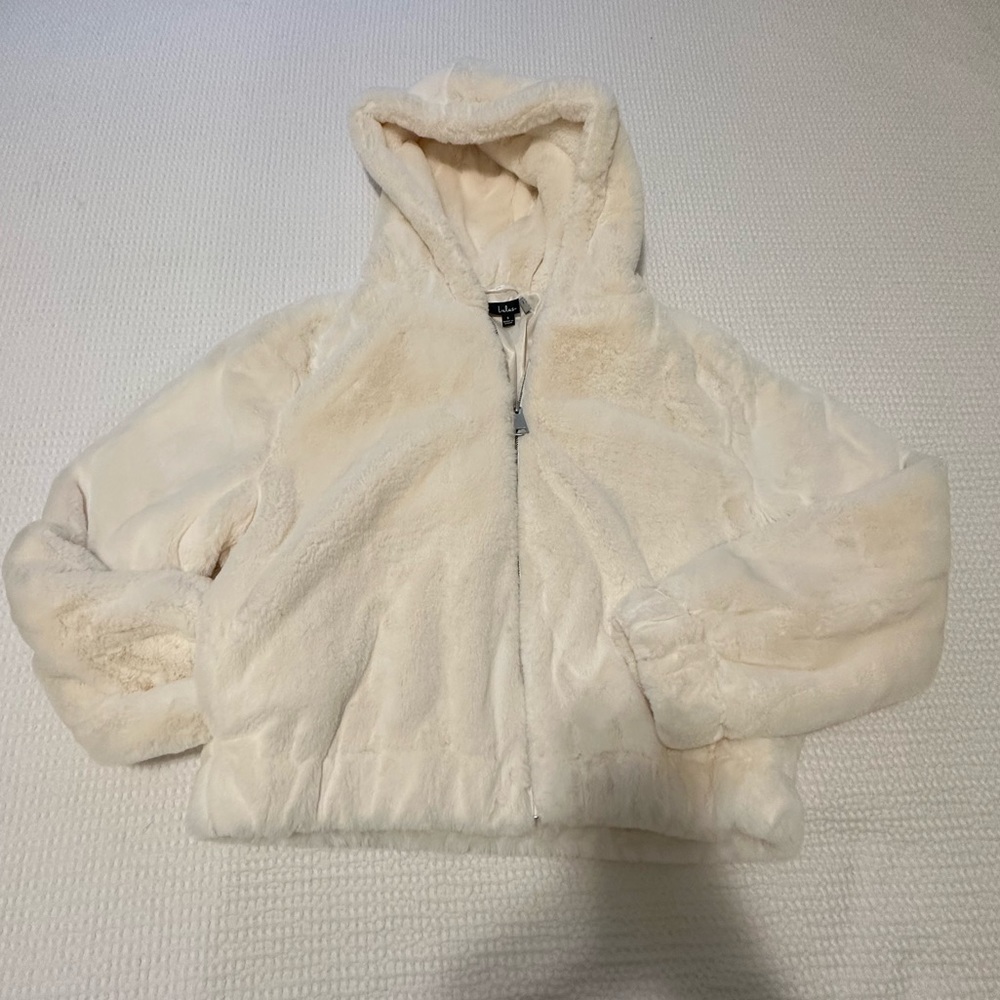Lulu’s cream fux fur hoodie
